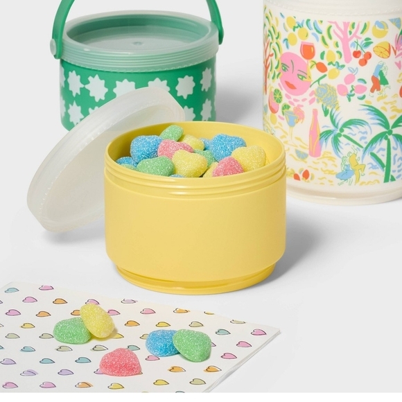 Roller Rabbit x Target Vacation Stackable Snacklebox - Picture 2 of 4